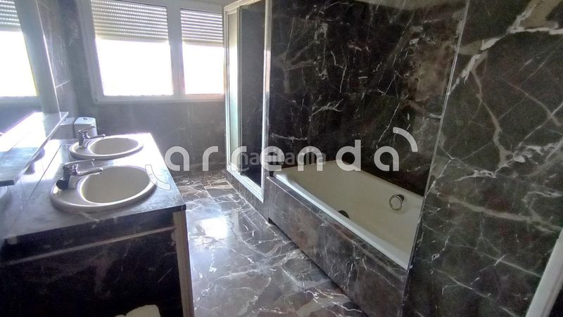 Foto 364290c8-ab2f-4035-b3d4-171368e043d5. Casa amb calefacció aparcament piscina a Peñas Albas - Zulema Villalbilla
