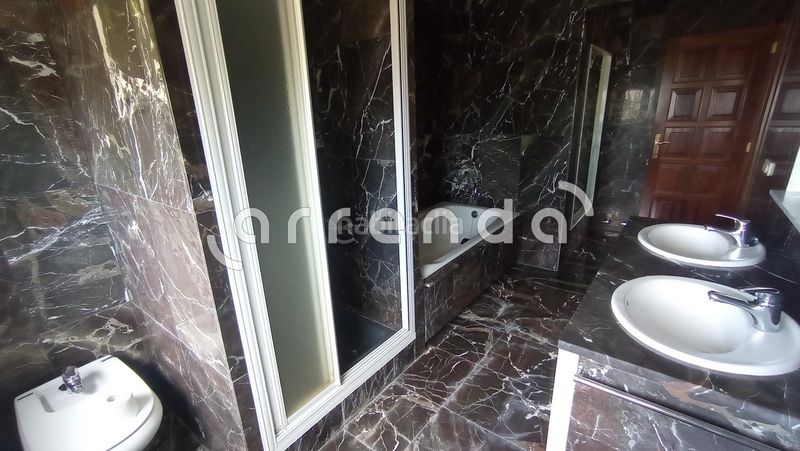 Foto 6a2a0794-f42e-49ed-b4f7-d1dc4497e9cb. Casa amb calefacció aparcament piscina a Peñas Albas - Zulema Villalbilla