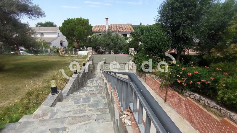 Foto 96d08741-9c9d-4c36-908d-a4b6d9b15921. Casa amb calefacció aparcament piscina a Peñas Albas - Zulema Villalbilla