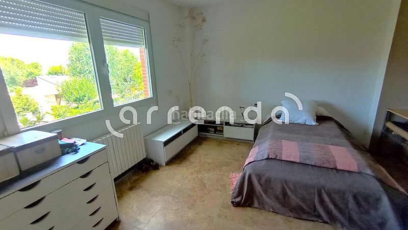 Foto ba5a7684-3c7f-4a8d-aa92-18d909550b80. Casa amb calefacció aparcament piscina a Peñas Albas - Zulema Villalbilla