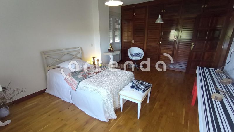 Foto c55c0e61-c863-4e41-b2f6-c028b36f7d33. Casa amb calefacció aparcament piscina a Peñas Albas - Zulema Villalbilla
