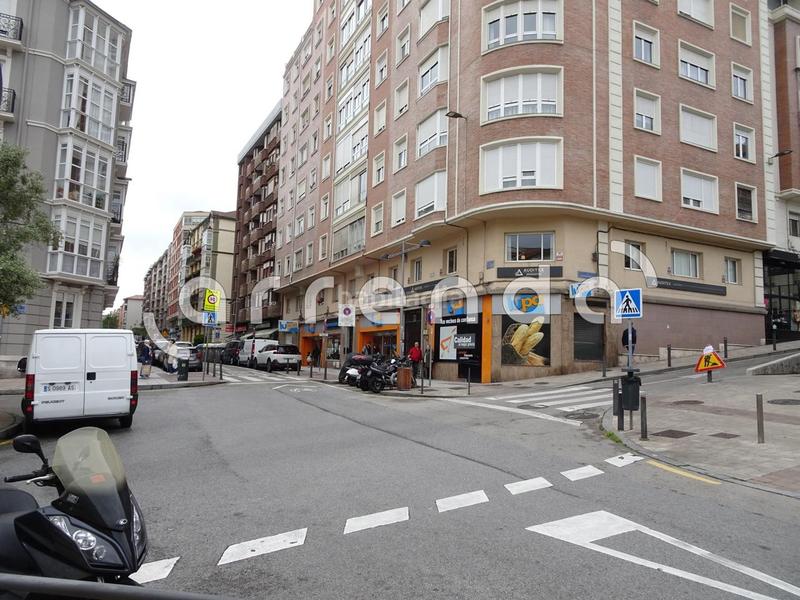 Foto 705f9b7c-6d7f-41df-b8ee-123662f54979. Alquiler parking coche en Numancia - San Fernando Santander
