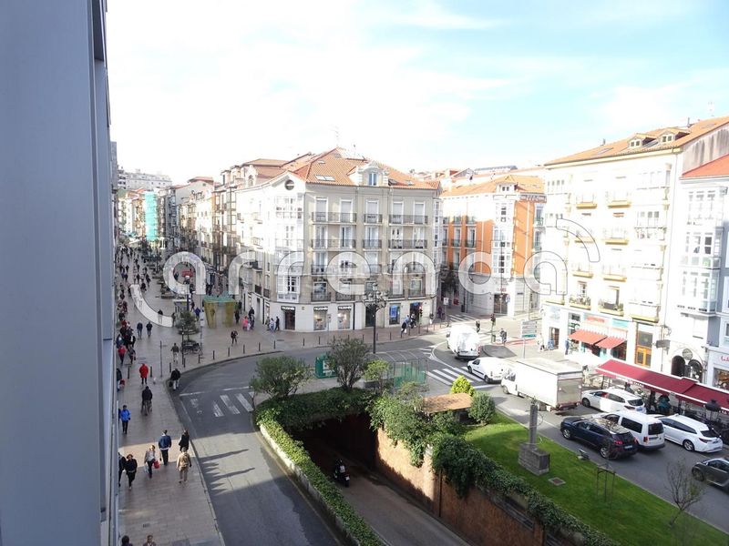 Foto 4b7d56c6-d544-446c-96b2-2d18680d09b5. Rent flat with heating in Centro - Ayuntamiento Santander
