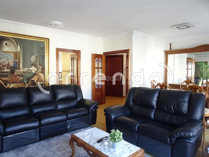 Foto 8da8bd06-7f99-4dd3-aef8-f3b1448ff709. Rent flat with heating in Centro - Ayuntamiento Santander