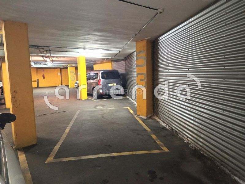 Foto 4cacbd9c-54ed-486c-8984-c570bf66e638. Aparcament cotxe a Acacias Madrid
