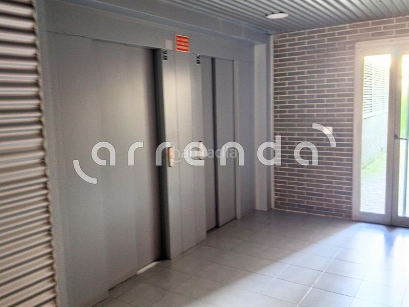 Foto ae03ed32-5dcd-4275-8440-5e0bbb7c3fb3. Aparcament cotxe a Acacias Madrid