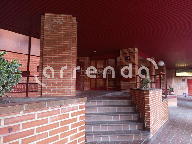 Foto 03f9ac4e-97ed-4239-9b7b-f1ee7fb526e5. Aparcament cotxe a Acacias Madrid