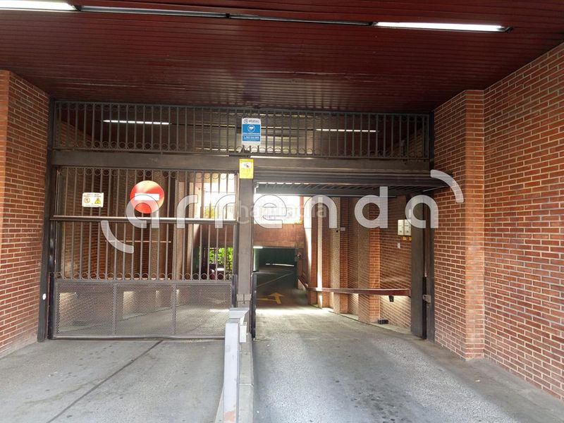 Foto 1db52251-3cfd-4bea-a17a-bad443d3f225. Aparcament cotxe a Acacias Madrid