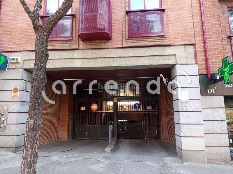 Foto 75d1802f-faca-4094-8d6a-231750eff457. Aparcament cotxe a Acacias Madrid
