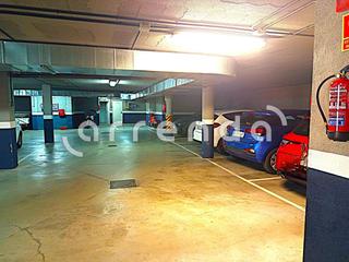 Aparcament cotxe a De monseñor oscar romero 21