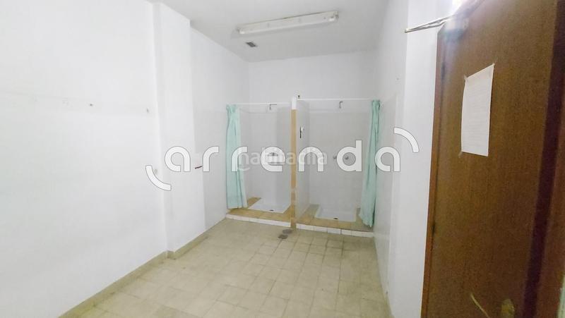 Foto 00cf511a-9f08-460c-afee-96ce14cc8b1b. Alquiler local comercial en Maliaño Camargo