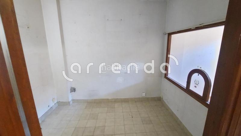 Foto 1cdb3865-b1b9-4d42-a944-43abcfb238c1. Alquiler local comercial en Maliaño Camargo
