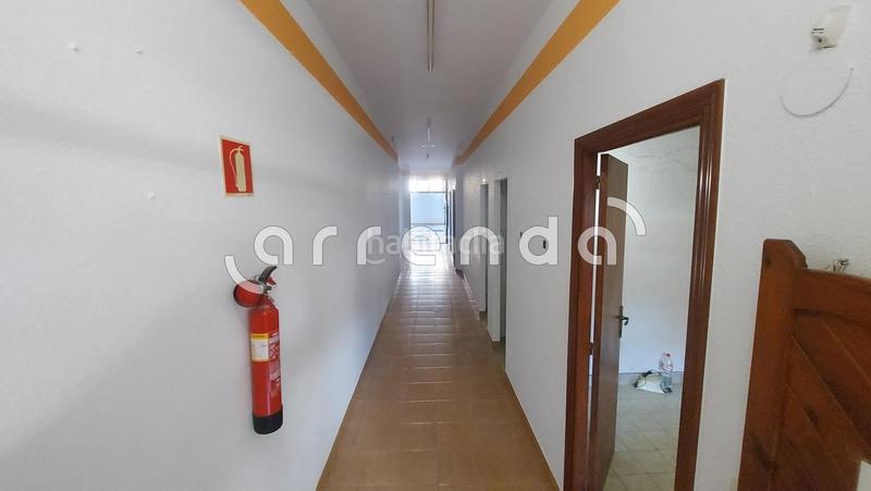 Foto eb23f9c2-6724-4344-85d3-be5955adfe1d. Alquiler local comercial en Maliaño Camargo