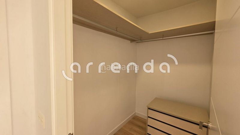 Foto c358fc3a-053a-4df2-a43c-d58fe422490a. Alquiler piso en Aluche Madrid