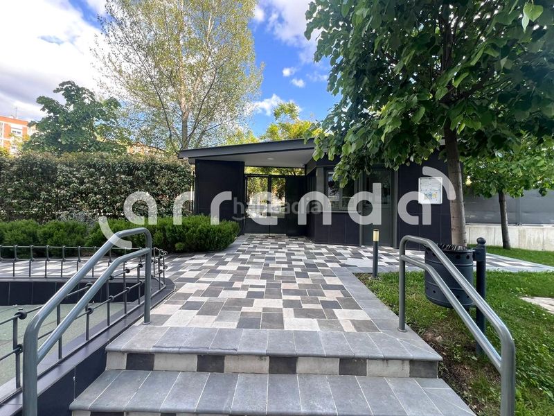 Foto d19f723b-a7f9-434f-91d6-6bd48e957f21. Alquiler piso en Aluche Madrid