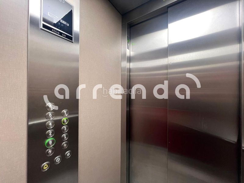Foto d1d75cbb-afc6-4aba-9b70-58b7af23cd08. Alquiler piso en Aluche Madrid