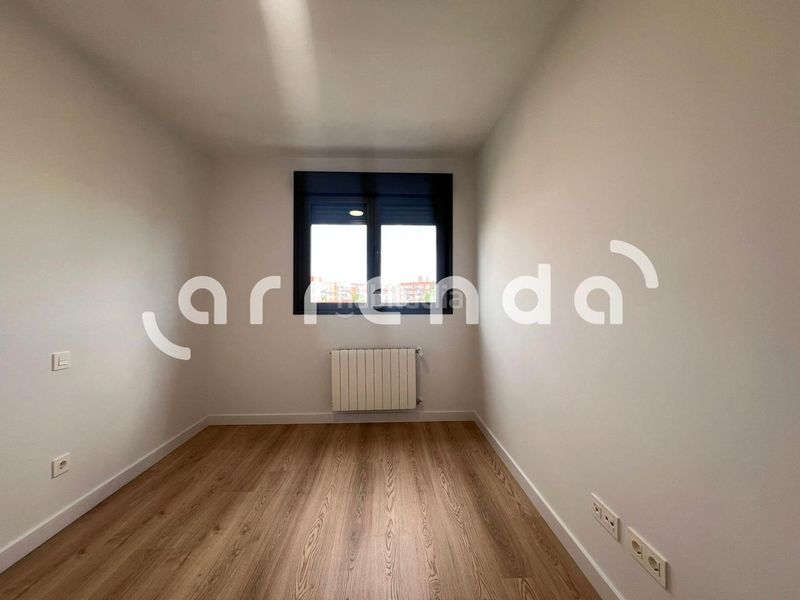 Foto fdb9c365-fe69-4646-ab12-fc8484c55df3. Alquiler piso en Aluche Madrid