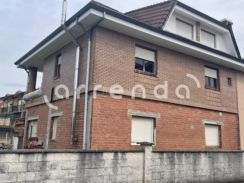 Foto 149c63b1-9488-4695-b004-31b93203e346. Casa a schiera in barrio el pontón 178 in Marina de Cudeyo