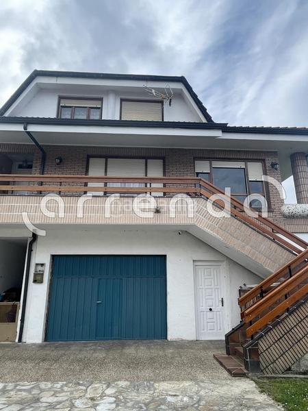 Foto 0d2434a9-9444-4c9e-99a5-aaf15dc542b4. Casa adosada en barrio el pontón 178 en Marina de Cudeyo