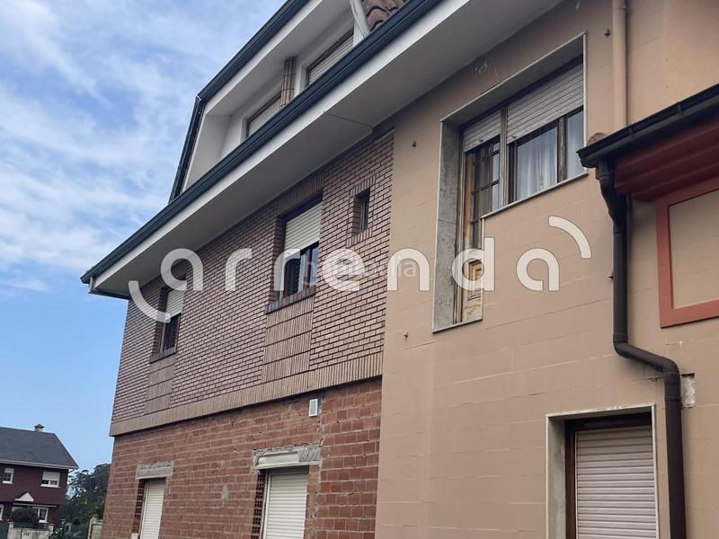 Foto d2156dcf-d1b2-46dc-a118-f29e62f10912. Casa adosada en barrio el pontón 178 en Marina de Cudeyo