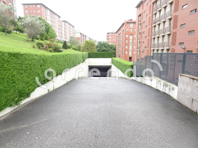 Foto 020e850b-a927-44c2-8d7b-66c1999bdde5. Lloguer aparcament cotxe a La Pereda Santander