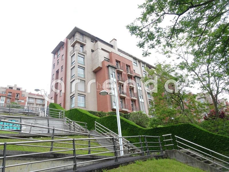 Foto 6aec567c-138f-4de9-bf15-a974308693a5. Lloguer aparcament cotxe a La Pereda Santander