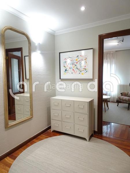 Foto dd254885-4c82-42d4-ace4-2b3a3f2a685f. Miete etagenwohnung mit heizung in Centro - Ayuntamiento Santander