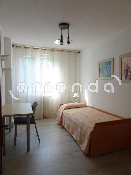 Foto 29d5eda9-8b9f-4b28-a750-6a8089a07893. Location appartement avec chauffage dans Los Castros Santander