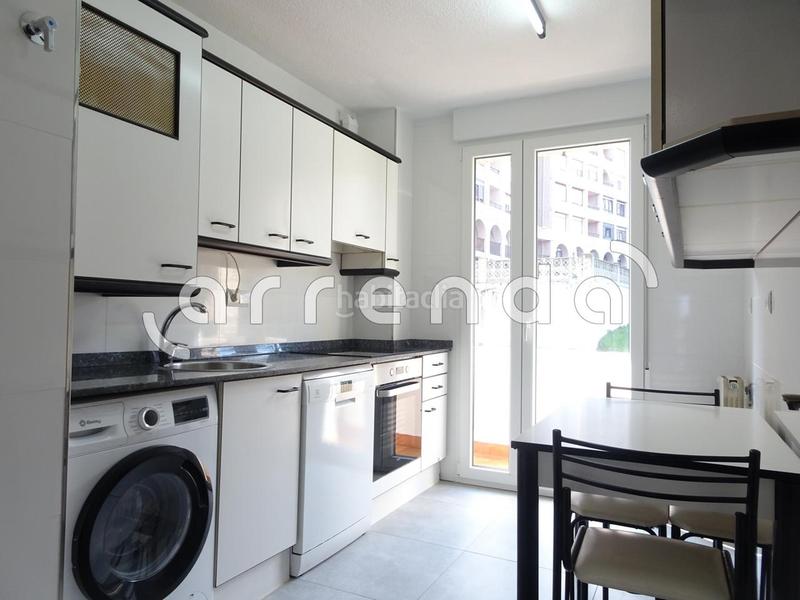 Foto f0c6b082-b068-42ca-a566-9a8adb7ee703. Location appartement avec chauffage dans Los Castros Santander