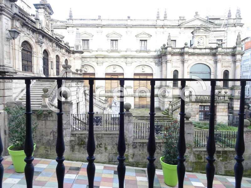 Foto 42ed0db0-3152-4b50-b54a-8904914f5e41. Alquiler piso en Centro - Ayuntamiento Santander