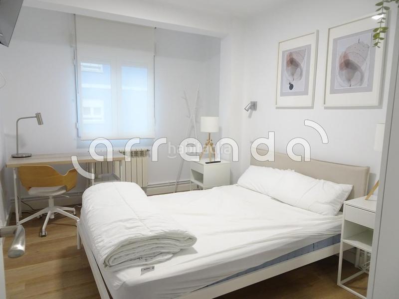Foto c3a2c080-adf9-4b16-9690-0d05402d4a1a. Alquiler piso en Los Castros Santander