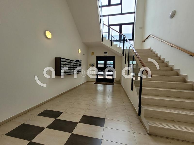 Foto 893d0f29-a1b8-448b-a15f-2c3e4790dc3b. Lloguer dúplex amb aparcament a Polígono Industrial Sur San Sebastián de los Reyes