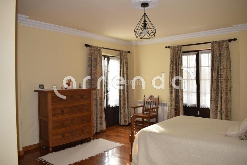 Foto 34a50cee-e78d-42ee-bc89-720311fff0ed. Maison dans Cudón Miengo