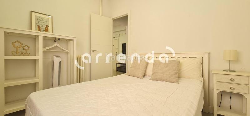 Foto 8f4cfb2b-e8bd-48d4-b11a-814e1d1e7155. Lloguer pis a Acacias Madrid