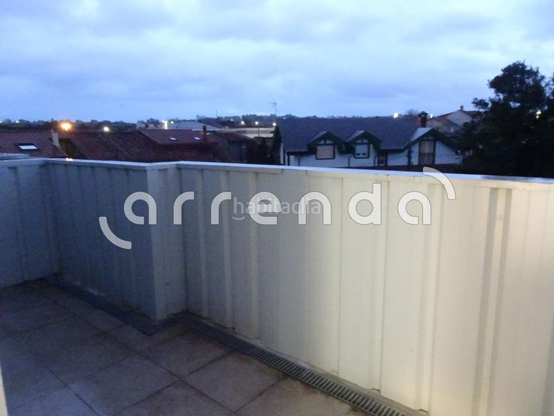 Foto 3b271d91-a441-4e10-afc4-55a83e46dd27. Location duplex avec parking dans Peñacastillo - Nueva Montaña Santander