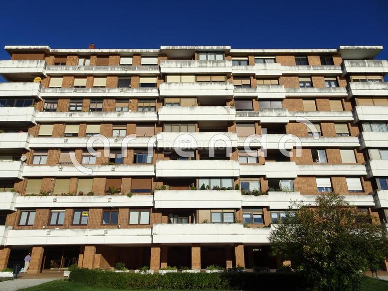 Foto 6892c920-8b42-4f9b-910e-66d6b3250db5. Rent flat with heating in Valdenoja Santander