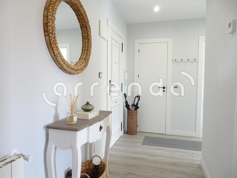 Foto 8b2fede7-e08c-4e68-9f0a-0ce4662cc04e. Rent flat with heating in Valdenoja Santander