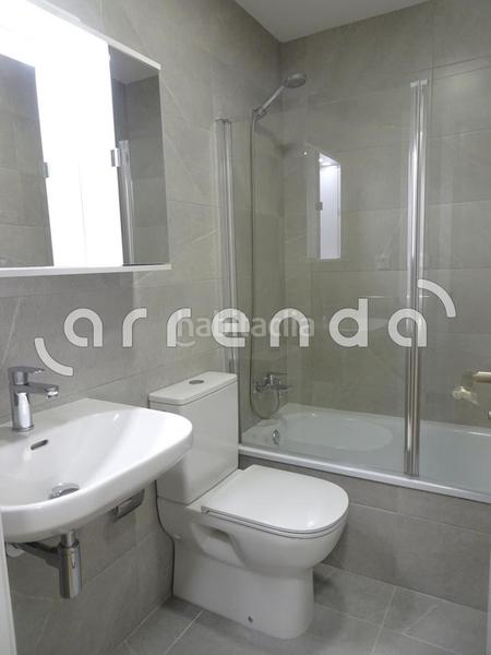 Foto 9d22900b-6f75-48e2-a399-1ad1a9f3ac68. Location appartement avec piscine dans Astillero (El)