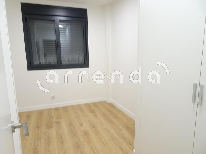 Foto a8c31429-c8b4-40c4-b8de-4b49f2c1df43. Location appartement avec piscine dans Astillero (El)