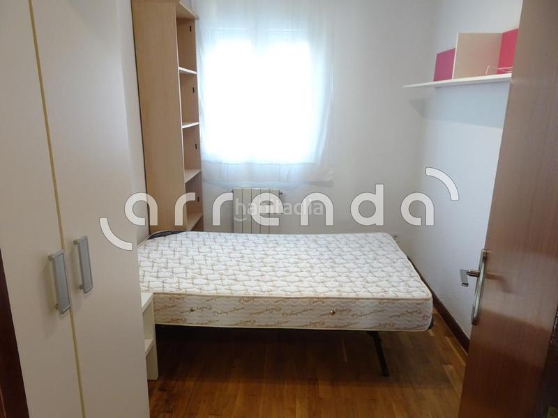 Foto 837a3a6c-3384-40cc-a334-4055d866e753. Miete etagenwohnung mit heizung in Los Castros Santander