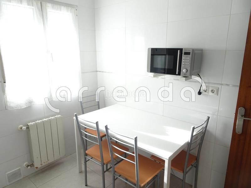Foto fbca63e9-d100-4fbc-857d-031024b9dfcb. Rent flat with heating in Los Castros Santander