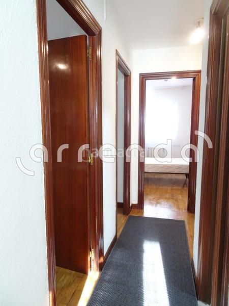 Foto aee64056-5ced-43dc-b4d7-2b3c6bea18a9. Lloguer pis amb calefacció a Los Castros Santander