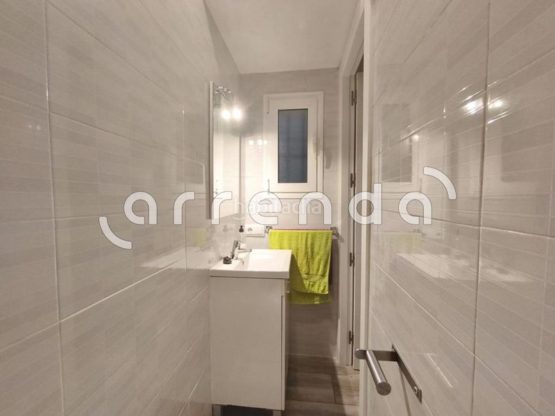 Foto b354fd43-da30-4aa9-ba7d-9bf36c7e2da2. Planta baixa a Delicias Madrid