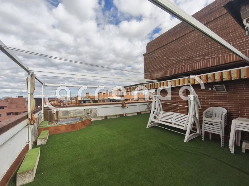Foto 04c1d64e-eaca-4fbc-9668-8d34ef3a509c. Penthouse in Legazpi Madrid