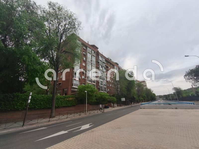 Foto 19381e2a-a8a0-4385-aec3-ee18077b8ceb. Penthouse in Legazpi Madrid