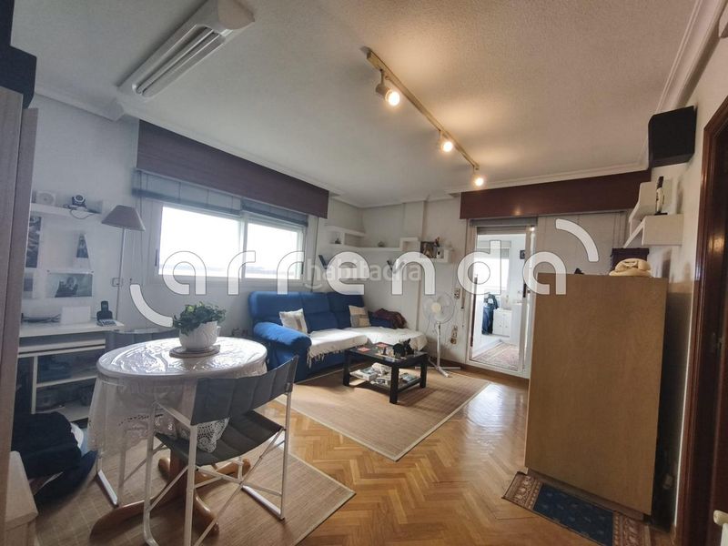 Foto f663da5b-79bd-49f2-bfc7-ee6e0658b31d. Penthouse in Legazpi Madrid