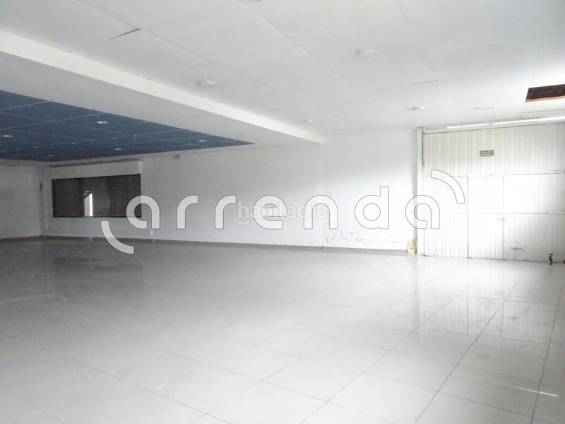 Foto 8d0e17d3-3e52-46ea-a579-8da77c4f0bf9. Lloguer local comercial a Reocín