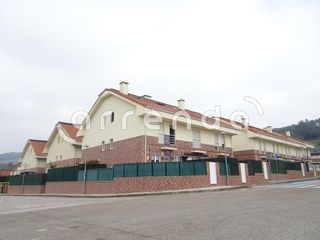 Rent Semi detached house  Barrio el jurrio