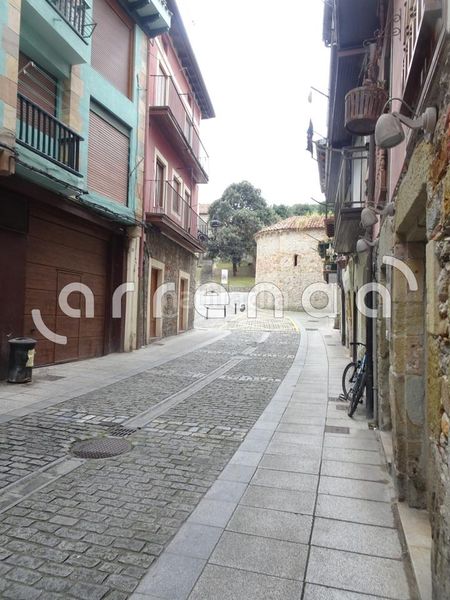 Foto dd32aedc-2cd7-4336-aab5-90808ec07ea3. Lloguer pis amb calefacció a Centro Laredo