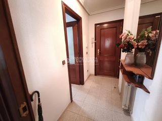 Piso en Fuentebella-San Fermín-El Leguario. Piso en venta en parla